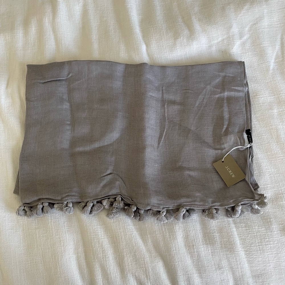 J.Crew Women’s Gray Scarf (NWT)